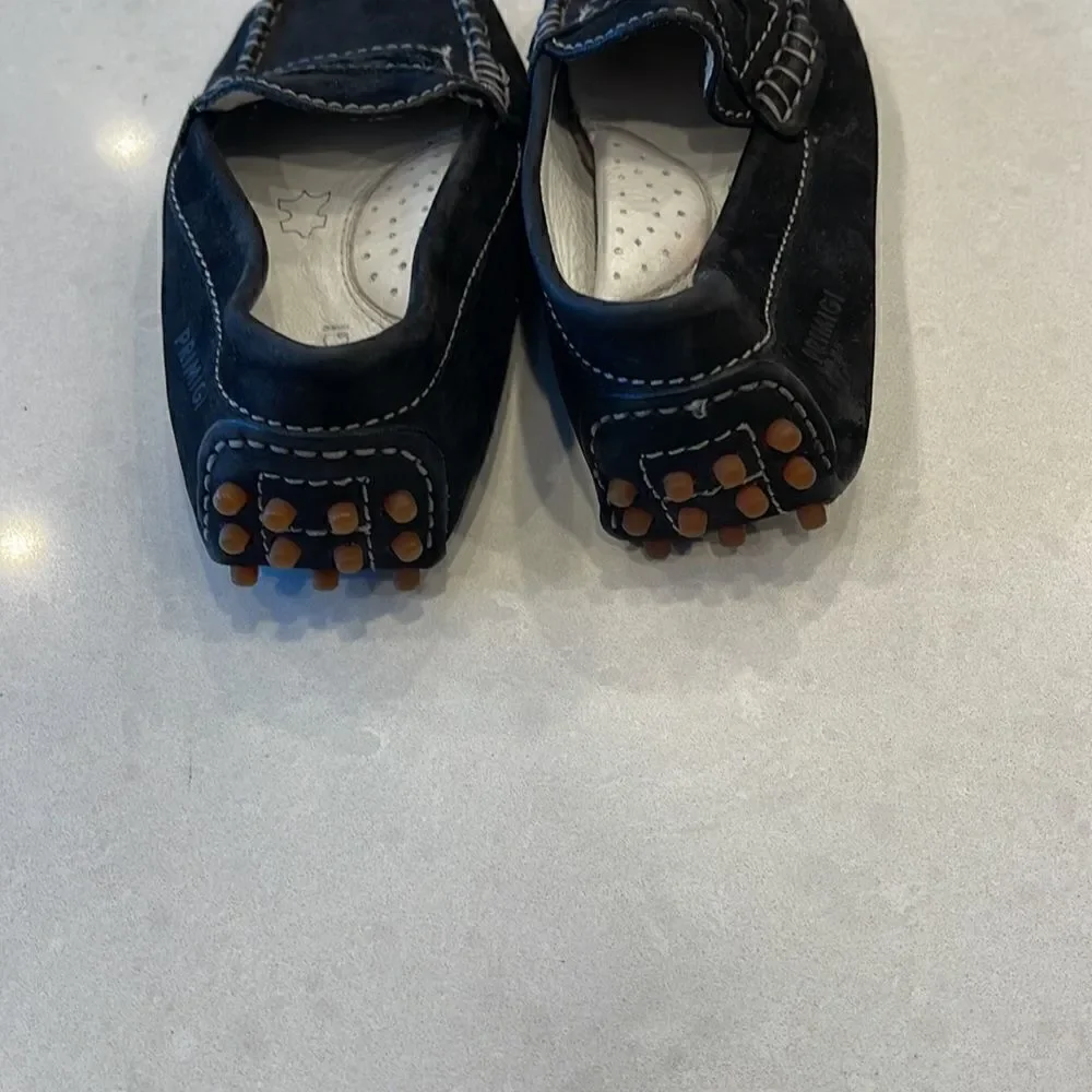 Primigi kids loafers super nice brand. Driving moccasins. Size 30.